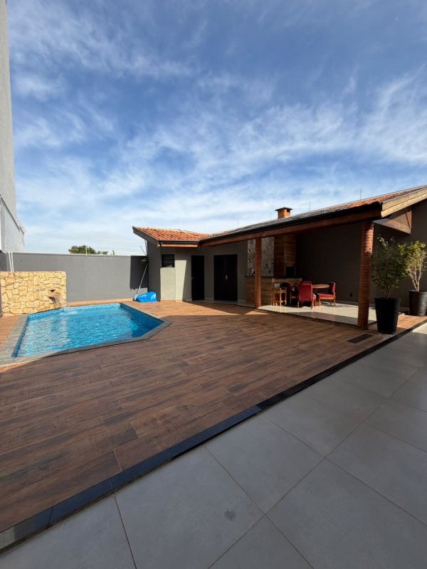 Casa à venda no Parque Jardim Europa, Bauru